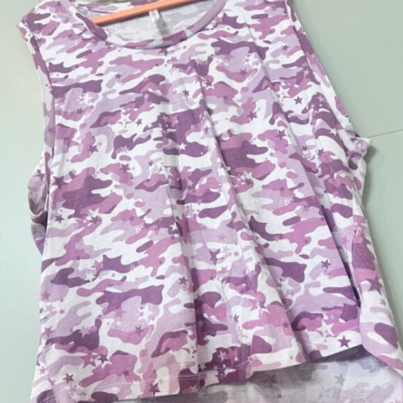 Fabletics Women's Activewear Tank Top Size Medium - Picture 5 of 8